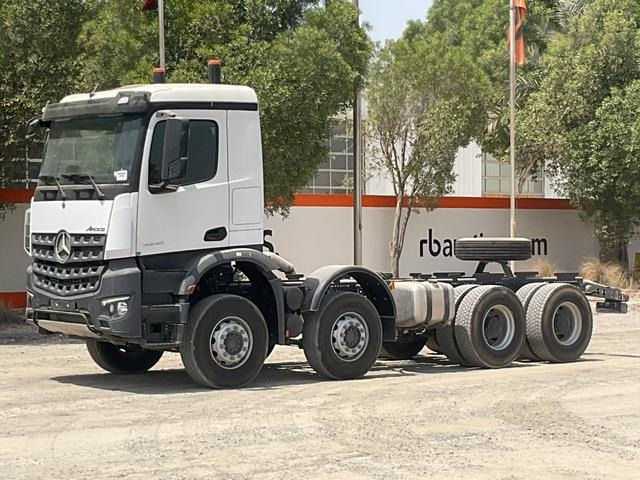 Mercedes-Benz Arocs 4240 - Грузовик-шасси: фото 1 Mercedes-Benz Arocs 4240 - Грузовик-шасси: фото 1