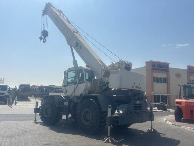 Terex RT555 - Короткобазный кран: фото 2 Terex RT555 - Короткобазный кран: фото 2