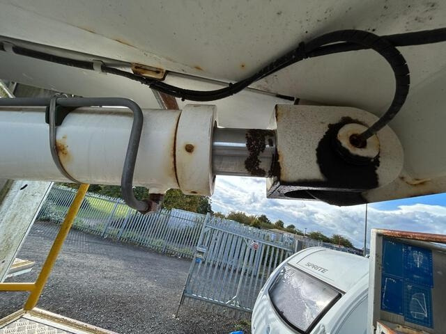 Автоманипулятор Volvo FL10: фото 23