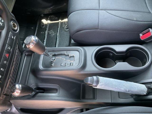 Легковой автомобиль Jeep Wrangler JK Command: фото 17