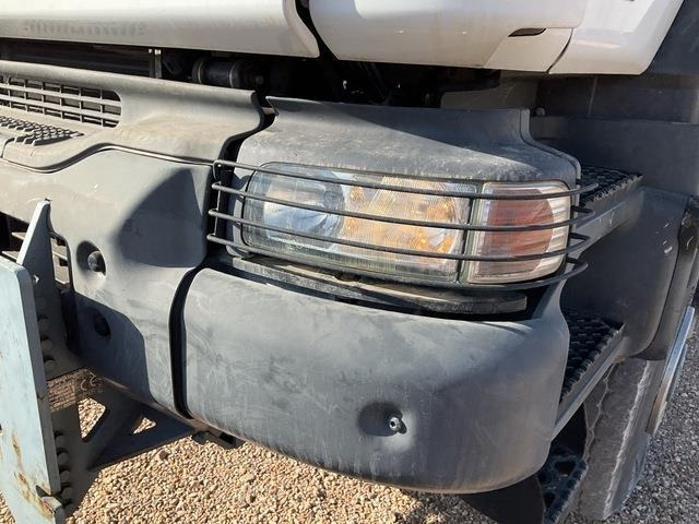 Снегоуборочная машина Renault Kerax 430DXI: фото 15 Снегоуборочная машина Renault Kerax 430DXI: фото 15