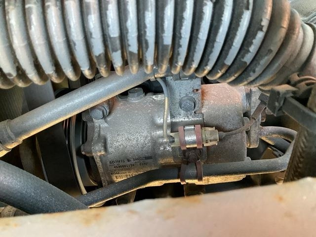 Снегоуборочная машина Renault Kerax 430DXI: фото 17 Снегоуборочная машина Renault Kerax 430DXI: фото 17