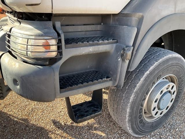 Снегоуборочная машина Renault Kerax 430DXI: фото 10 Снегоуборочная машина Renault Kerax 430DXI: фото 10