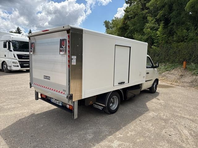 Piaggio Porter NP6 - Цельнометаллический фургон: фото 3 Piaggio Porter NP6 - Цельнометаллический фургон: фото 3