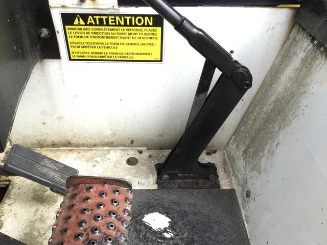 Tug T660-1 - Ленточный погрузчик багажа: фото 5 Tug T660-1 - Ленточный погрузчик багажа: фото 5