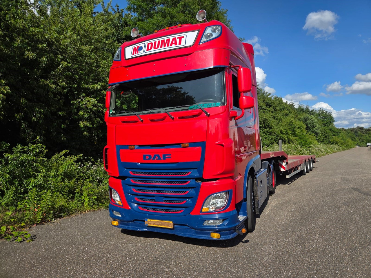DAF XF 460 FTG 6x2 Super Spacecab + Nooteboom semi-dieplader - Грузовик-шасси: фото 1 DAF XF 460 FTG 6x2 Super Spacecab + Nooteboom semi-dieplader - Грузовик-шасси: фото 1