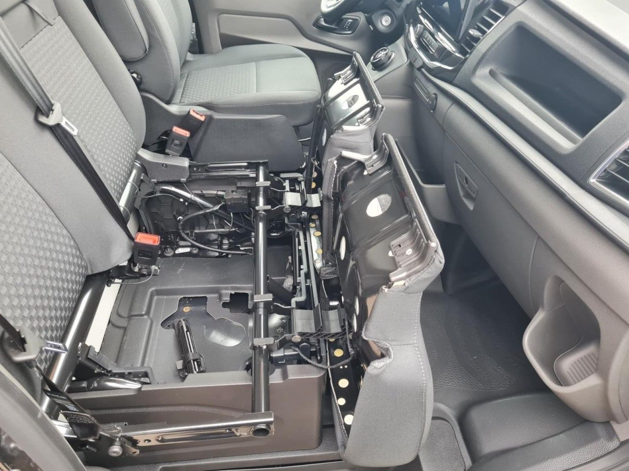 Цельнометаллический фургон Ford Transit 350 Kasten TDCi L3H2 Trend KAMERA AHK: фото 19