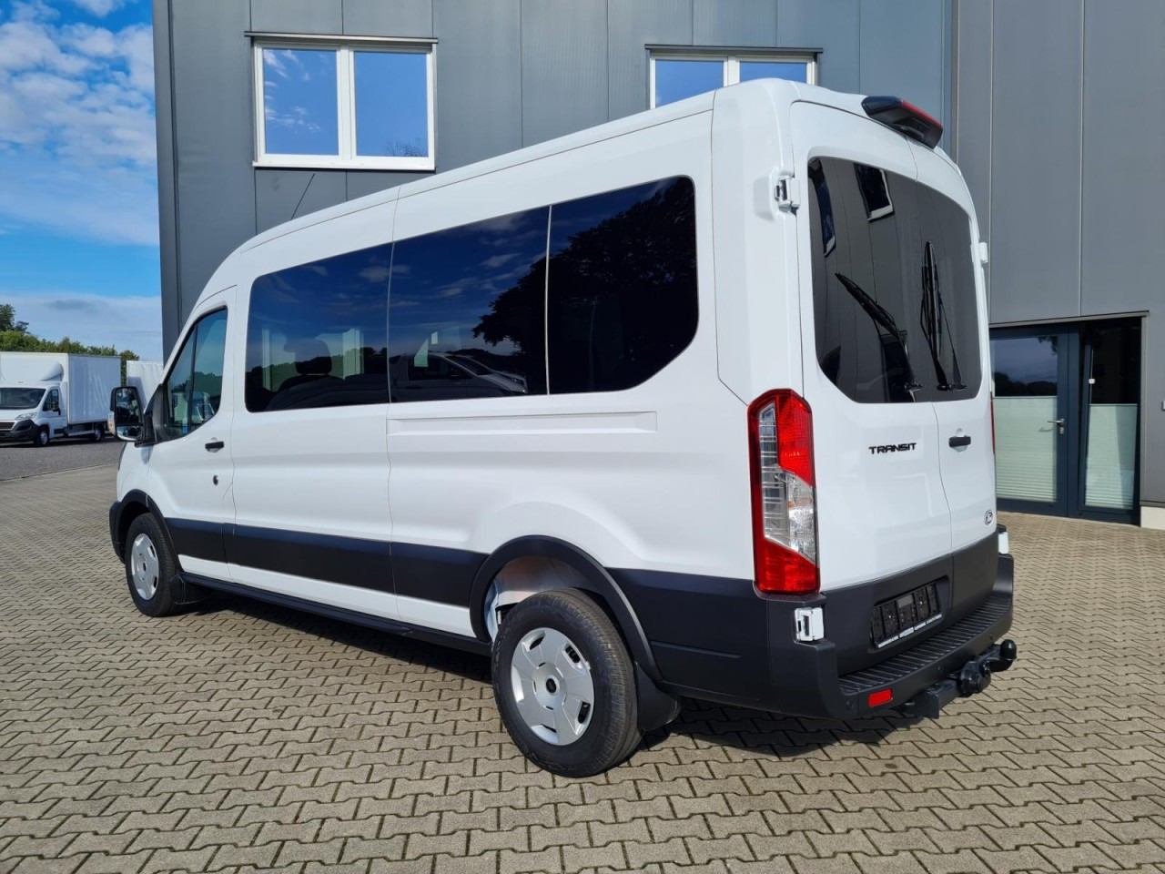 Ford Transit 350 Kombi TDCi L3 H2 Trend 9 Sitzer AHK - Микроавтобус, Пассажирский фургон: фото 4 Ford Transit 350 Kombi TDCi L3 H2 Trend 9 Sitzer AHK - Микроавтобус, Пассажирский фургон: фото 4