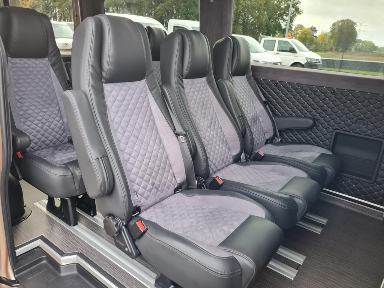 MAN Man TGE 3.180 TDi Kombi 9 Sitze ALU KAMERA LED LEDER Sonderumbau в лизинг MAN Man TGE 3.180 TDi Kombi 9 Sitze ALU KAMERA LED LEDER Sonderumbau: фото 14