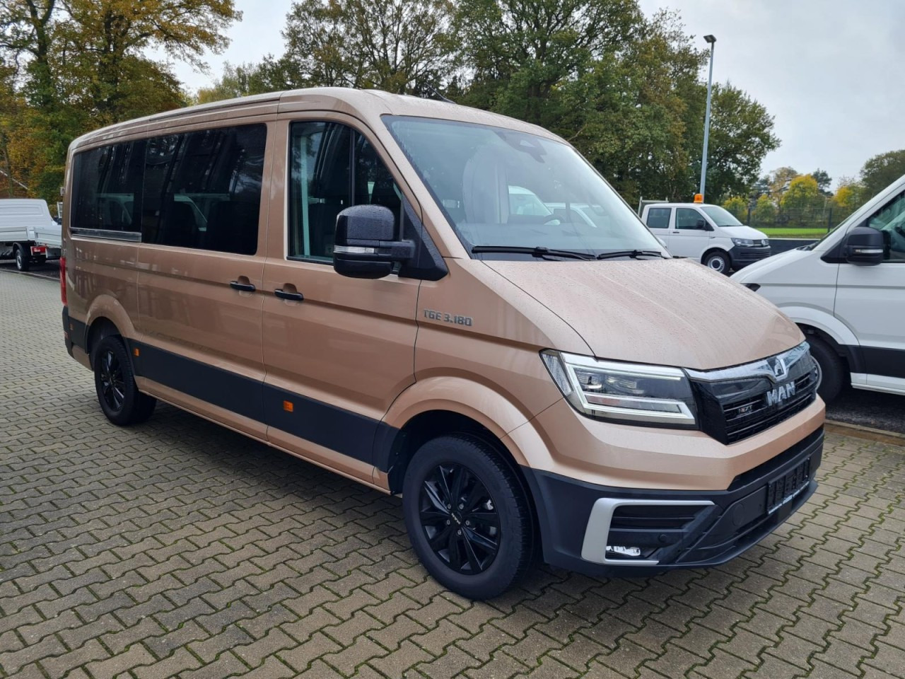 Man TGE 3.180 TDi Kombi 9 Sitze ALU KAMERA LED LEDER Sonderumbau - Грузопассажирский фургон: фото 3 Man TGE 3.180 TDi Kombi 9 Sitze ALU KAMERA LED LEDER Sonderumbau - Грузопассажирский фургон: фото 3