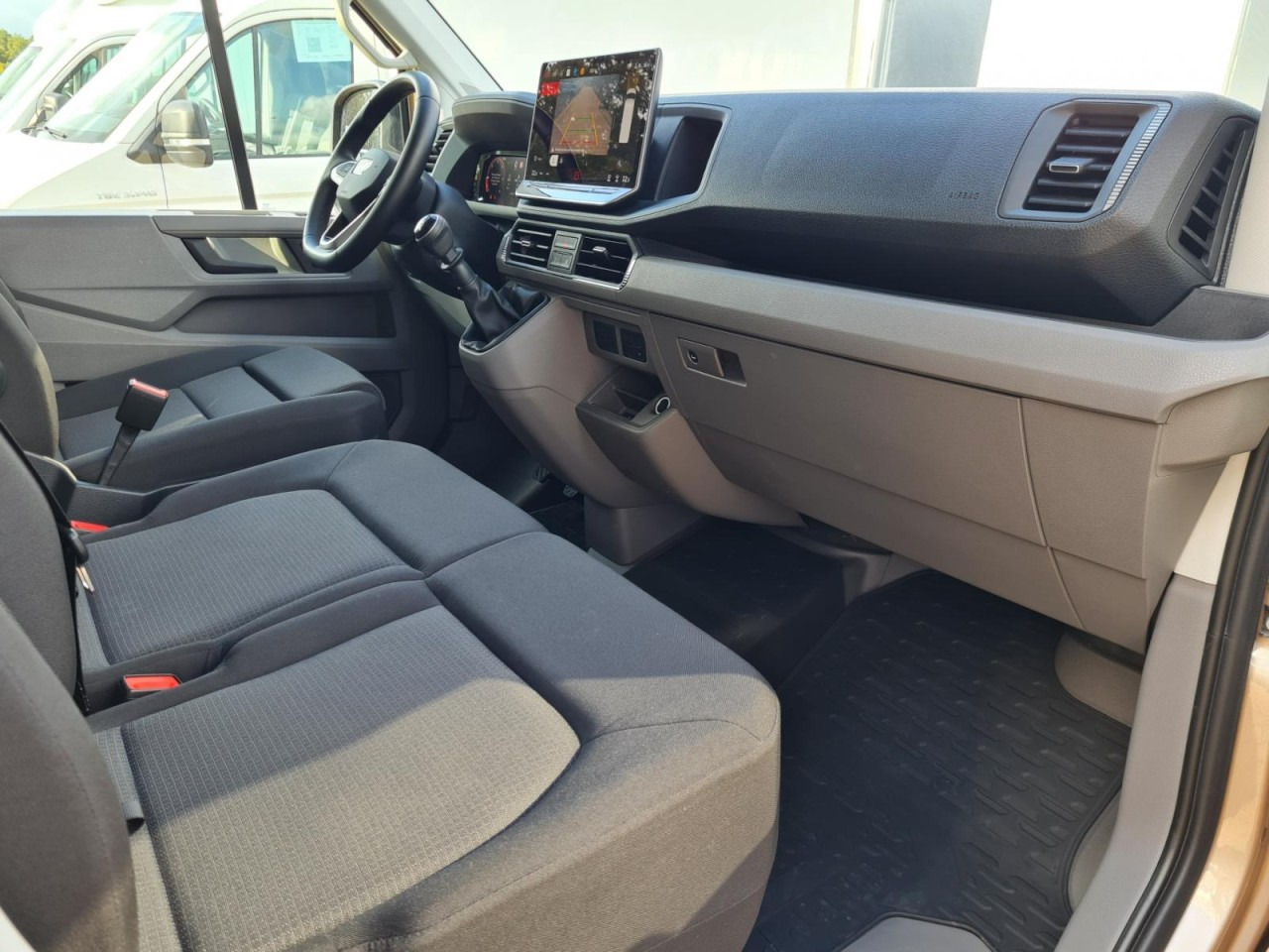 Man TGE 3.180 TDi Kombi 9 Sitze ALU KAMERA LED LEDER Sonderumbau в лизинг Man TGE 3.180 TDi Kombi 9 Sitze ALU KAMERA LED LEDER Sonderumbau: фото 13