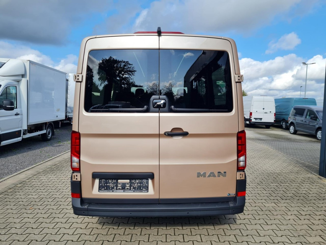 Man TGE 3.180 TDi Kombi 9 Sitze ALU KAMERA LED LEDER Sonderumbau в лизинг Man TGE 3.180 TDi Kombi 9 Sitze ALU KAMERA LED LEDER Sonderumbau: фото 6