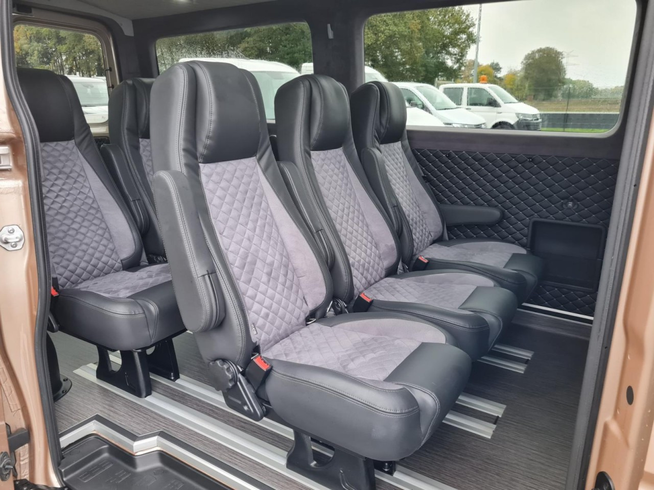 Man TGE 3.180 TDi Kombi 9 Sitze ALU KAMERA LED LEDER Sonderumbau - Грузопассажирский фургон: фото 4 Man TGE 3.180 TDi Kombi 9 Sitze ALU KAMERA LED LEDER Sonderumbau - Грузопассажирский фургон: фото 4