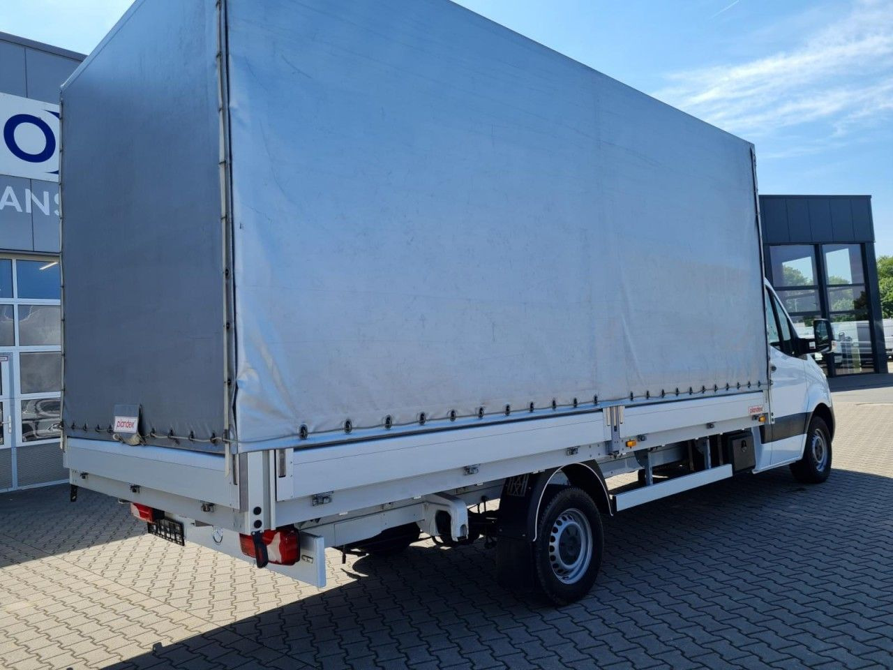 Mercedes-Benz Sprinter 317 Pritsche Plane 10 Pal. RWD LED - Тентованный фургон: фото 4 Mercedes-Benz Sprinter 317 Pritsche Plane 10 Pal. RWD LED - Тентованный фургон: фото 4