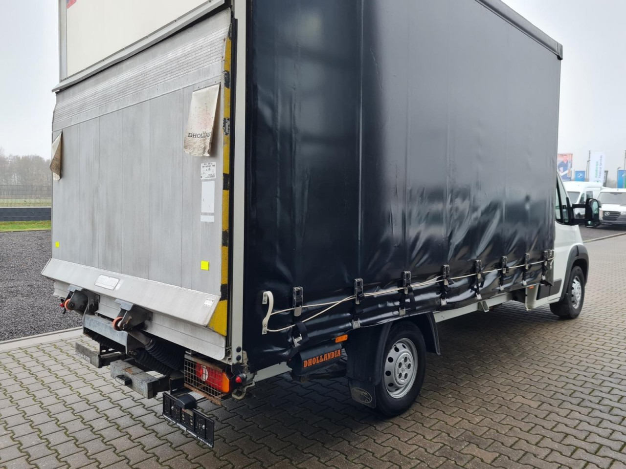 Peugeot Boxer 35 Pritsche 2x Schiebe Plane LBW L4 KLIMA - Тентованный фургон: фото 4 Peugeot Boxer 35 Pritsche 2x Schiebe Plane LBW L4 KLIMA - Тентованный фургон: фото 4