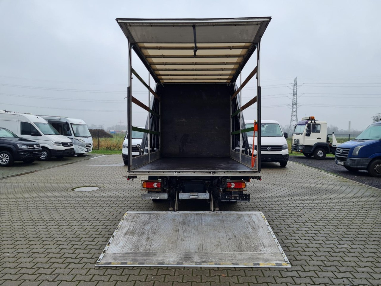 Peugeot Boxer 35 Pritsche 2x Schiebe Plane LBW L4 KLIMA - Тентованный фургон: фото 5 Peugeot Boxer 35 Pritsche 2x Schiebe Plane LBW L4 KLIMA - Тентованный фургон: фото 5