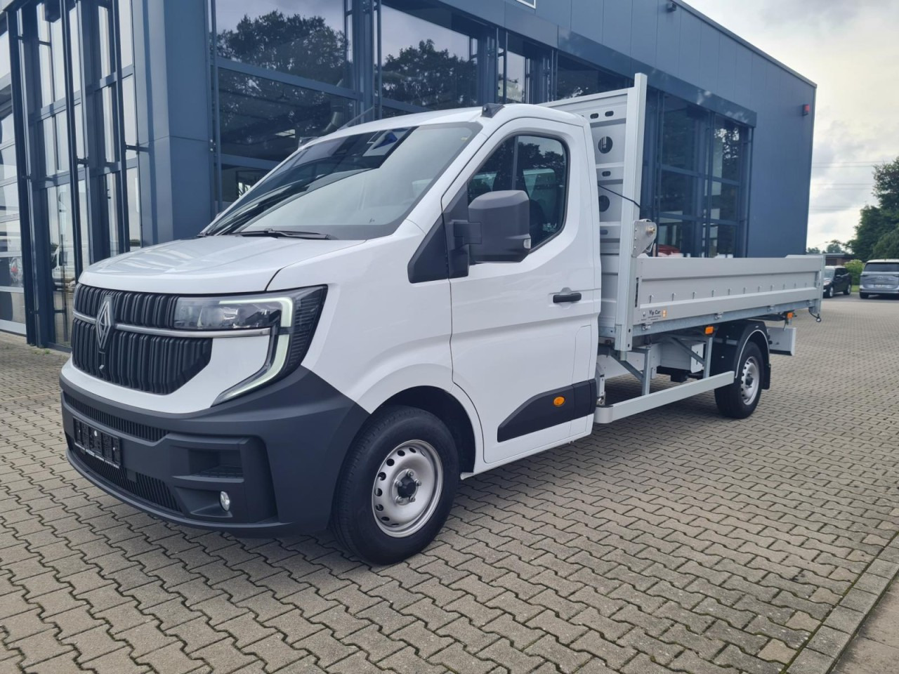 Renault Master 35 New 3 Seiten Kipper AHK KLIMA PLANE TEMPO - Малотоннажный самосвал: фото 3 Renault Master 35 New 3 Seiten Kipper AHK KLIMA PLANE TEMPO - Малотоннажный самосвал: фото 3