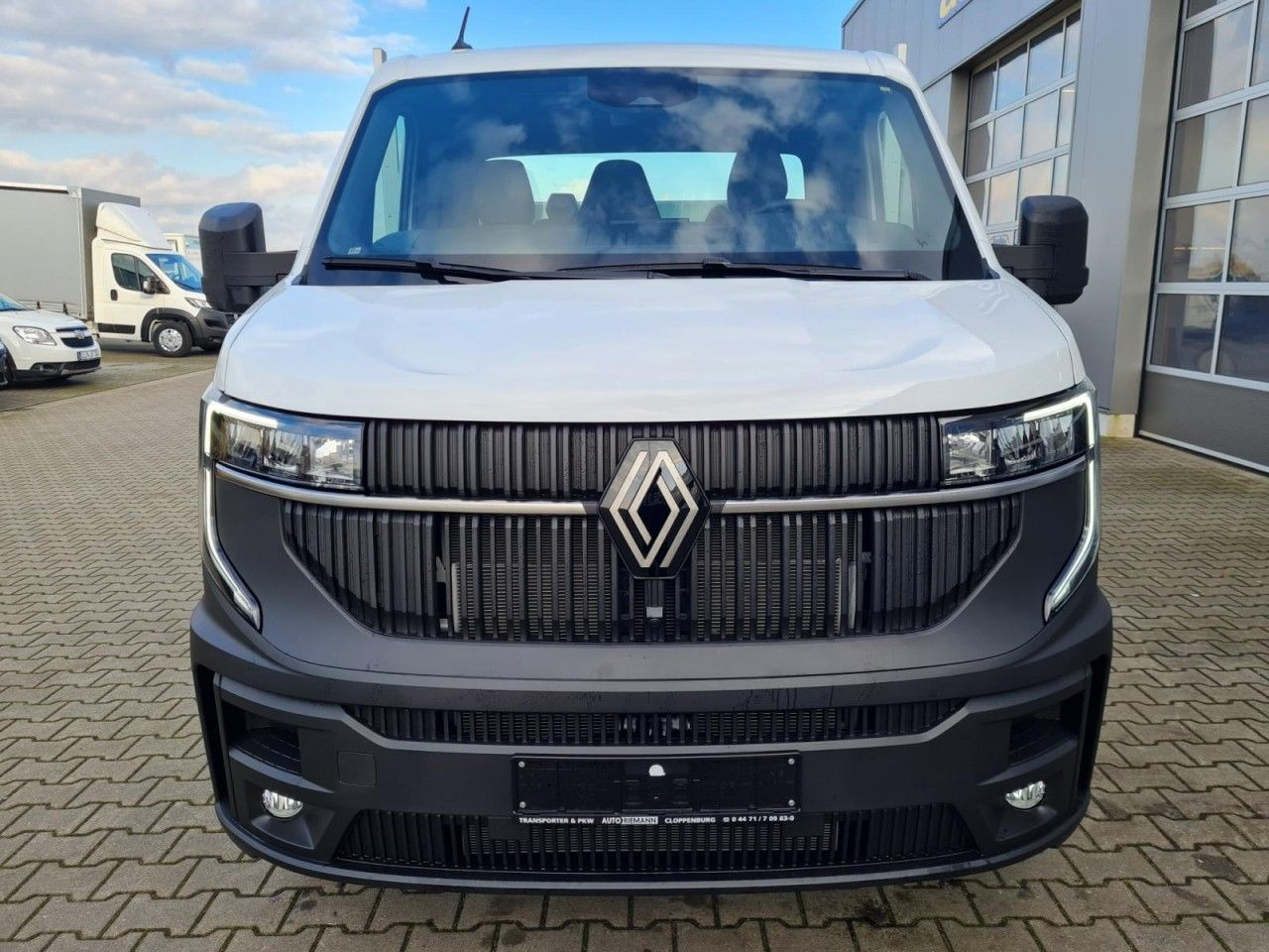 Renault Master New 35 Pritsche lang KLIMA KOMFORT TEMPOM - Малотоннажный бортовой грузовик: фото 2 Renault Master New 35 Pritsche lang KLIMA KOMFORT TEMPOM - Малотоннажный бортовой грузовик: фото 2