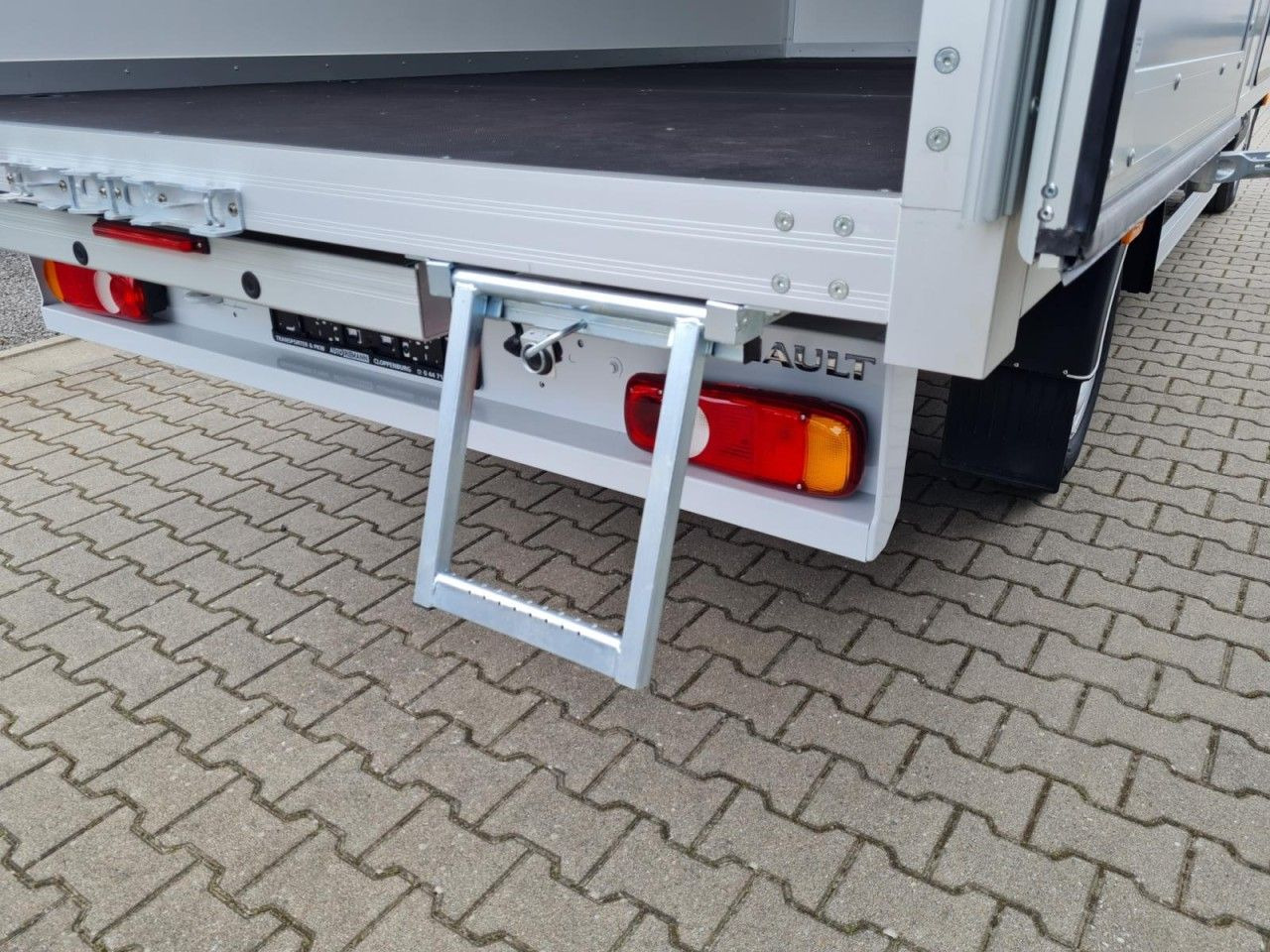 Фургон с закрытым кузовом Renault New Master 35 Möbel Koffer KLIMA LUFTFEDER TEMPO: фото 20