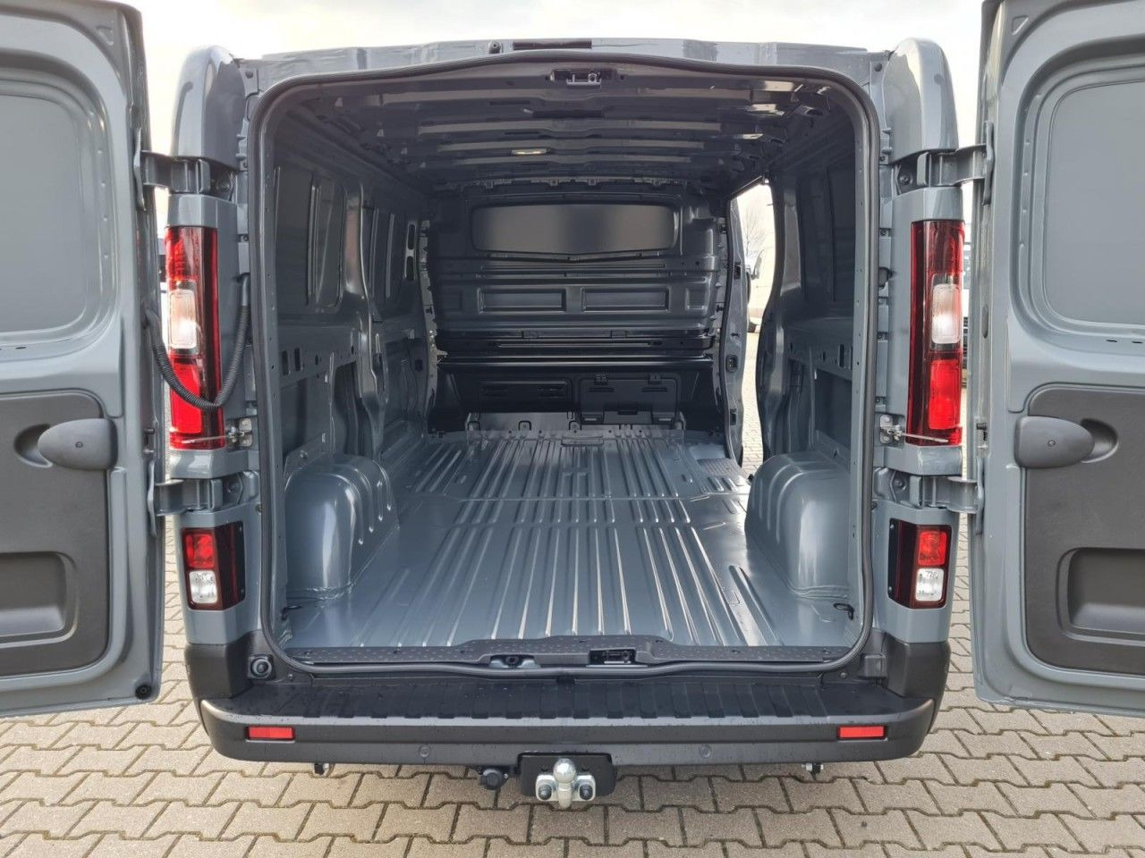 Renault Trafic Kasten 3,0t L2 LED AHK KLIMA PDC TEMPOMAT - Легковой фургон: фото 5 Renault Trafic Kasten 3,0t L2 LED AHK KLIMA PDC TEMPOMAT - Легковой фургон: фото 5