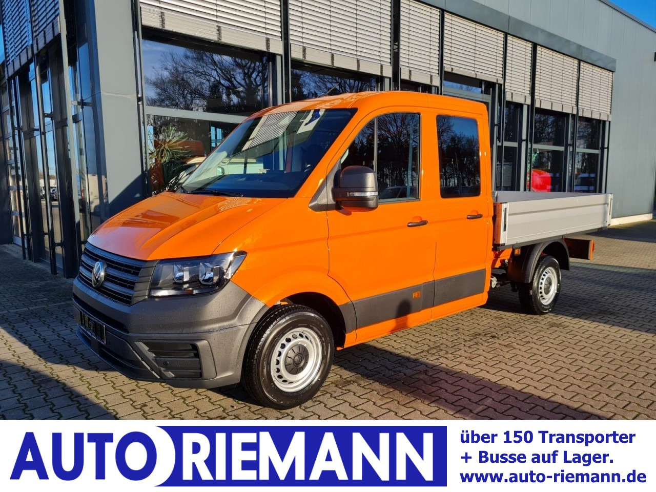 Малотоннажный бортовой грузовик, Грузопассажирский фургон Volkswagen Crafter 35 Doka 7-Sitze MR AHK KLIMA PDC TEMPOMAT: фото 1
