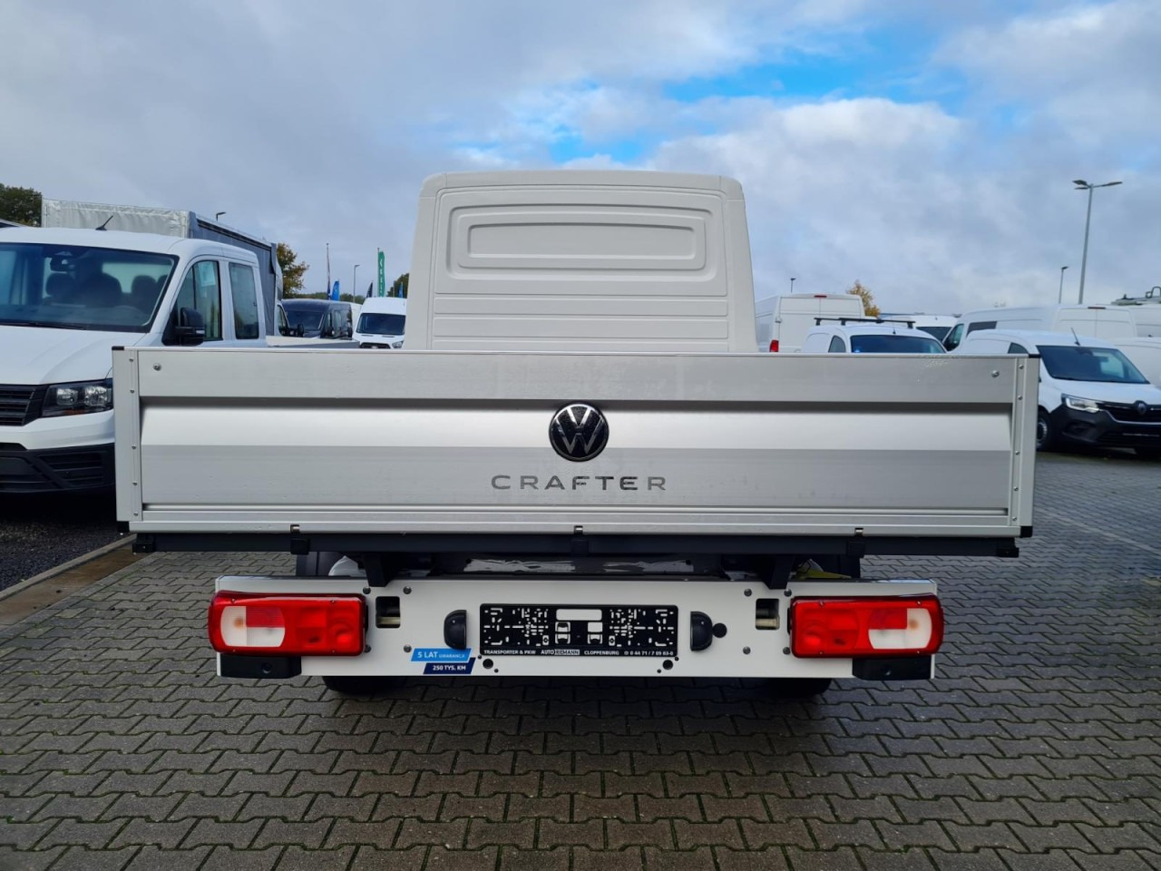 Volkswagen Crafter 35 Doka TDI Pritsche MR KLIMA TEMPOMAT - Малотоннажный бортовой грузовик, Грузопассажирский фургон: фото 5 Volkswagen Crafter 35 Doka TDI Pritsche MR KLIMA TEMPOMAT - Малотоннажный бортовой грузовик, Грузопассажирский фургон: фото 5