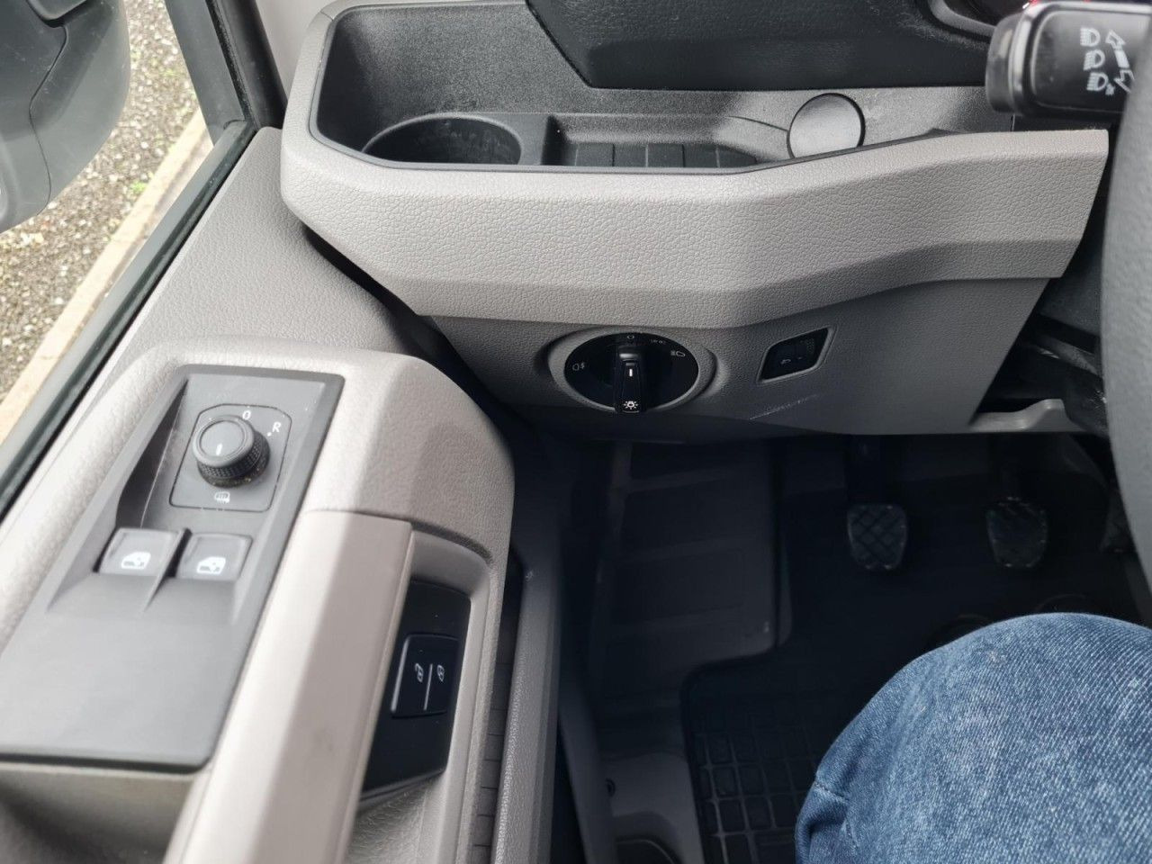 Цельнометаллический фургон, Грузопассажирский фургон Volkswagen Crafter 35 Kasten 4MOTION L4H3 Plus Doka 7-Sitze: фото 23