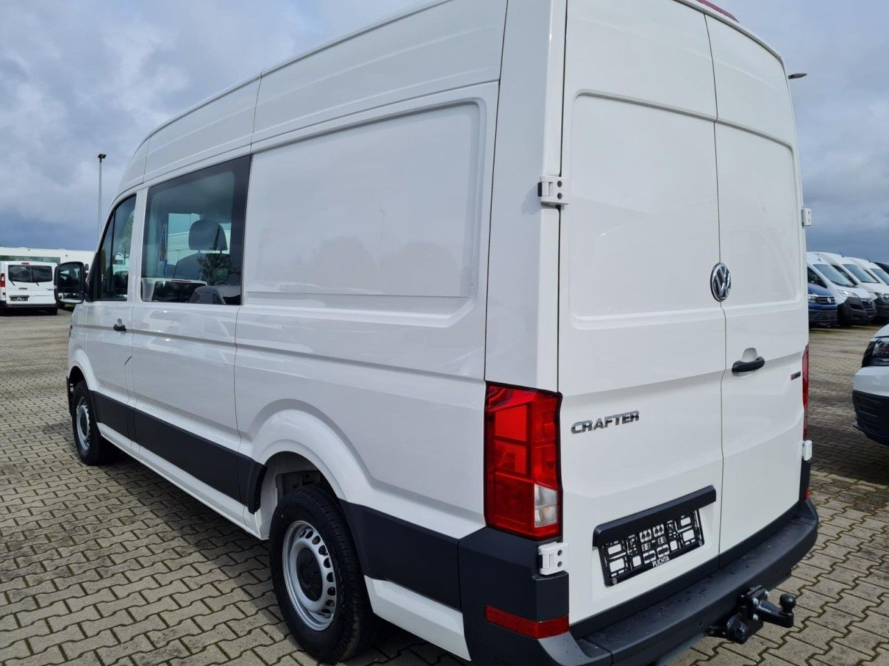 Volkswagen Crafter 35 Kasten PLUS MIXTO DOKA 4motion L3H3 - Цельнометаллический фургон, Грузопассажирский фургон: фото 5 Volkswagen Crafter 35 Kasten PLUS MIXTO DOKA 4motion L3H3 - Цельнометаллический фургон, Грузопассажирский фургон: фото 5