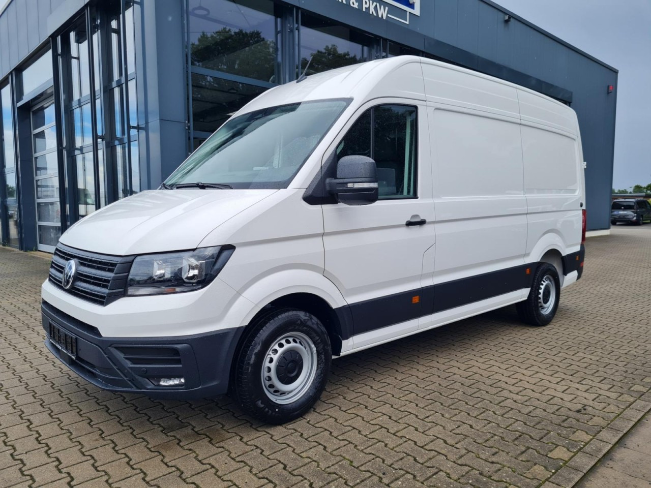 Volkswagen Crafter 35 Kasten TDI MR L3H3 PDC KLIMA TEMPOMAT - Цельнометаллический фургон: фото 3 Volkswagen Crafter 35 Kasten TDI MR L3H3 PDC KLIMA TEMPOMAT - Цельнометаллический фургон: фото 3