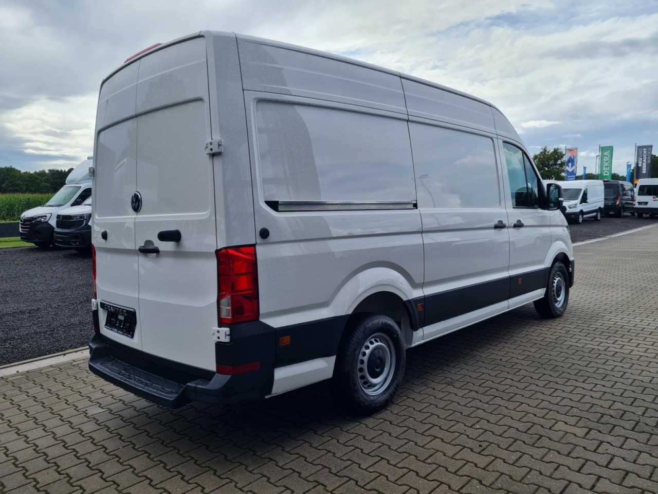 Volkswagen Crafter 35 Kasten TDI MR PDC WERKSTATTEINRICHTUNG - Цельнометаллический фургон: фото 4 Volkswagen Crafter 35 Kasten TDI MR PDC WERKSTATTEINRICHTUNG - Цельнометаллический фургон: фото 4
