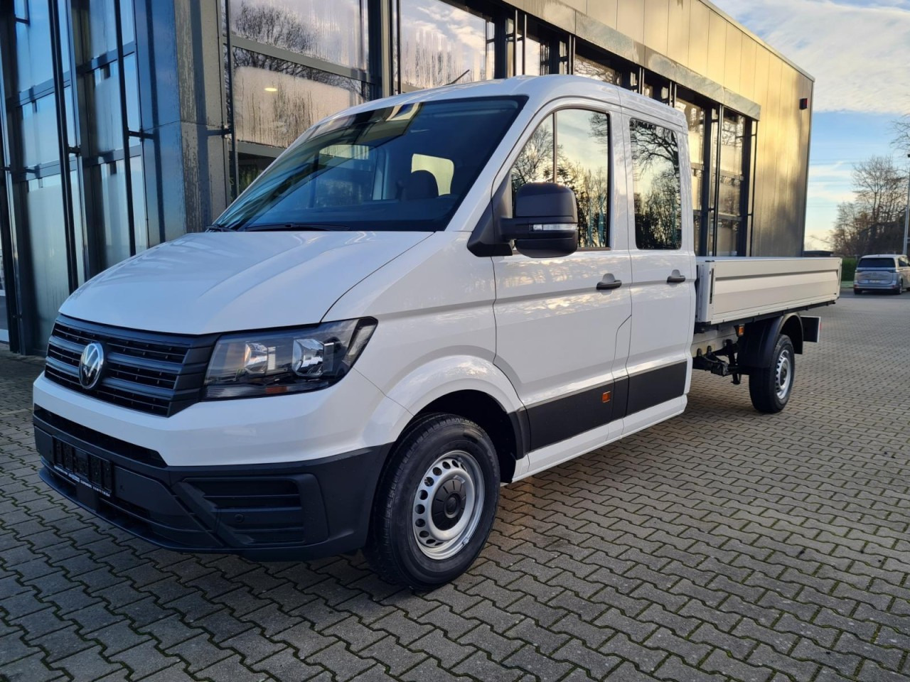 Volkswagen Crafter 35 Pritsche Doka TDI L4 KLIMA PDC TEMPOMAT - Малотоннажный бортовой грузовик, Грузопассажирский фургон: фото 3 Volkswagen Crafter 35 Pritsche Doka TDI L4 KLIMA PDC TEMPOMAT - Малотоннажный бортовой грузовик, Грузопассажирский фургон: фото 3