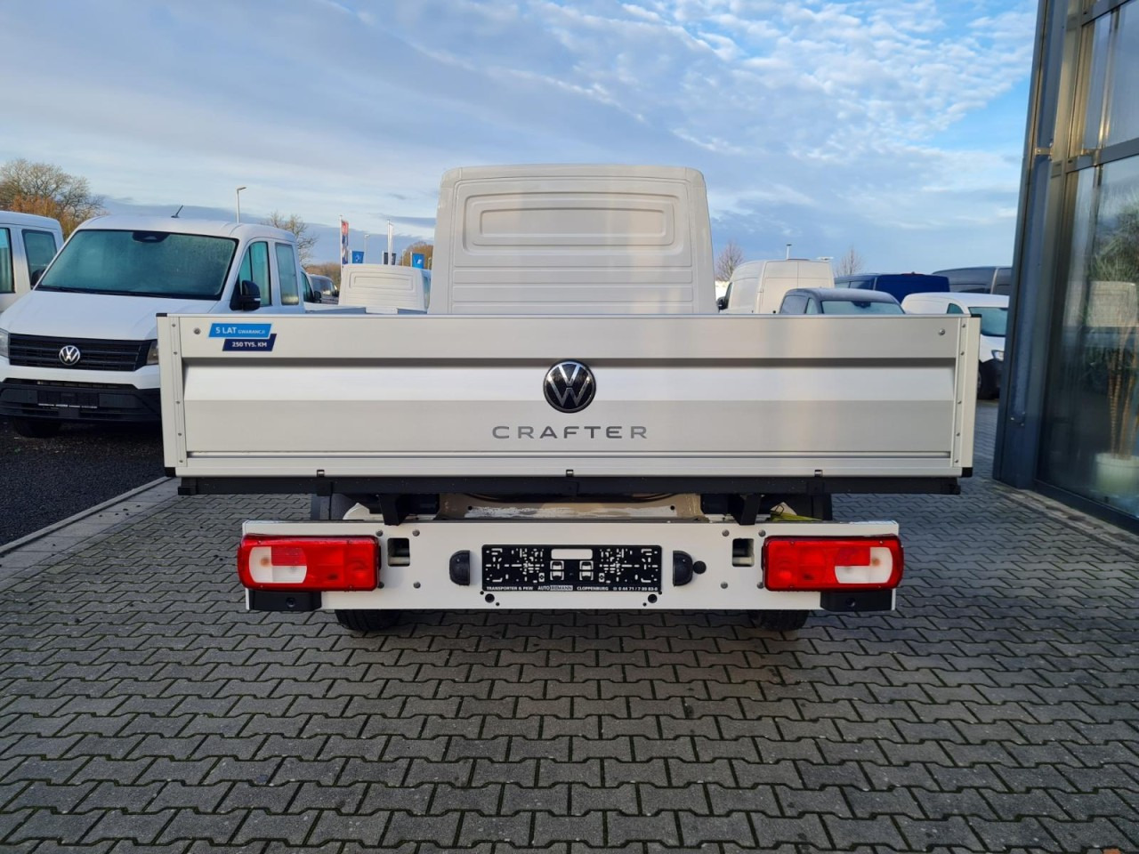 Volkswagen Crafter 35 Pritsche Doka TDI L4 KLIMA PDC TEMPOMAT - Малотоннажный бортовой грузовик, Грузопассажирский фургон: фото 5 Volkswagen Crafter 35 Pritsche Doka TDI L4 KLIMA PDC TEMPOMAT - Малотоннажный бортовой грузовик, Грузопассажирский фургон: фото 5