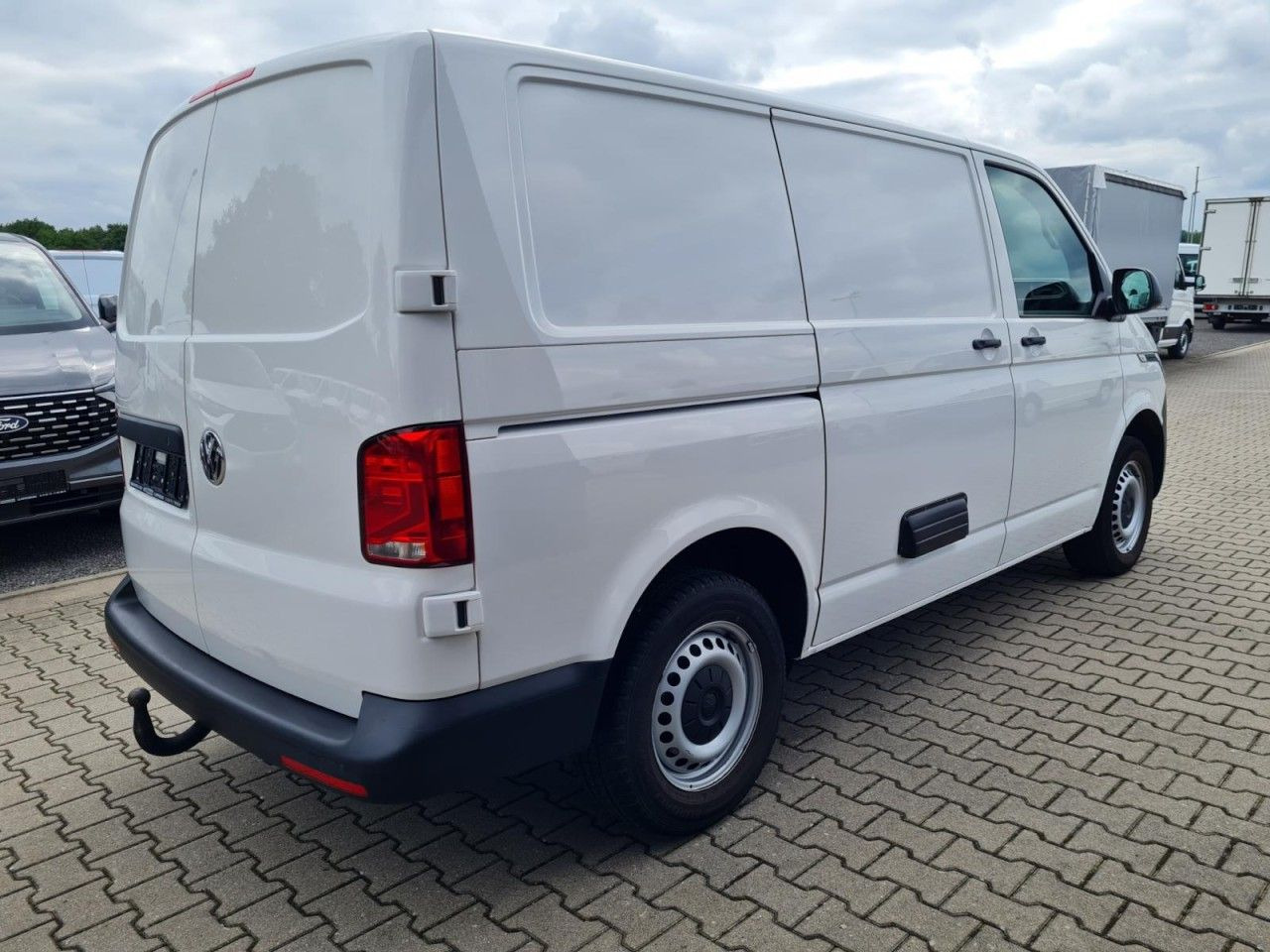 Volkswagen T6.1 Kasten 2.0 TDI KR Hecktüren AHK - Легковой фургон: фото 4 Volkswagen T6.1 Kasten 2.0 TDI KR Hecktüren AHK - Легковой фургон: фото 4
