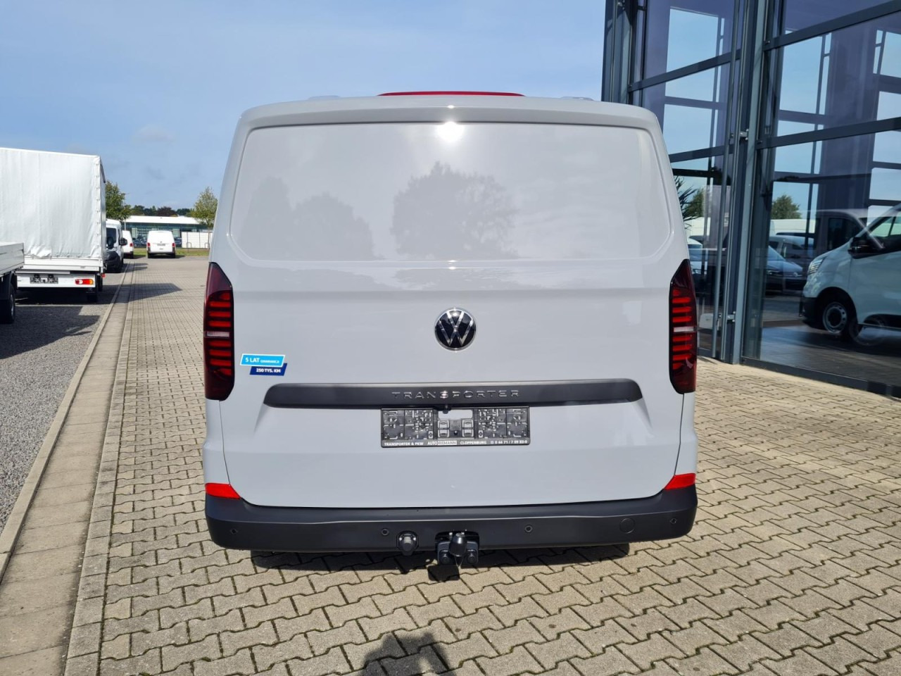 Volkswagen T7 Transporter Kasten TDi AG L2 AHK KLIMA KAMERA LED - Легковой фургон: фото 5 Volkswagen T7 Transporter Kasten TDi AG L2 AHK KLIMA KAMERA LED - Легковой фургон: фото 5
