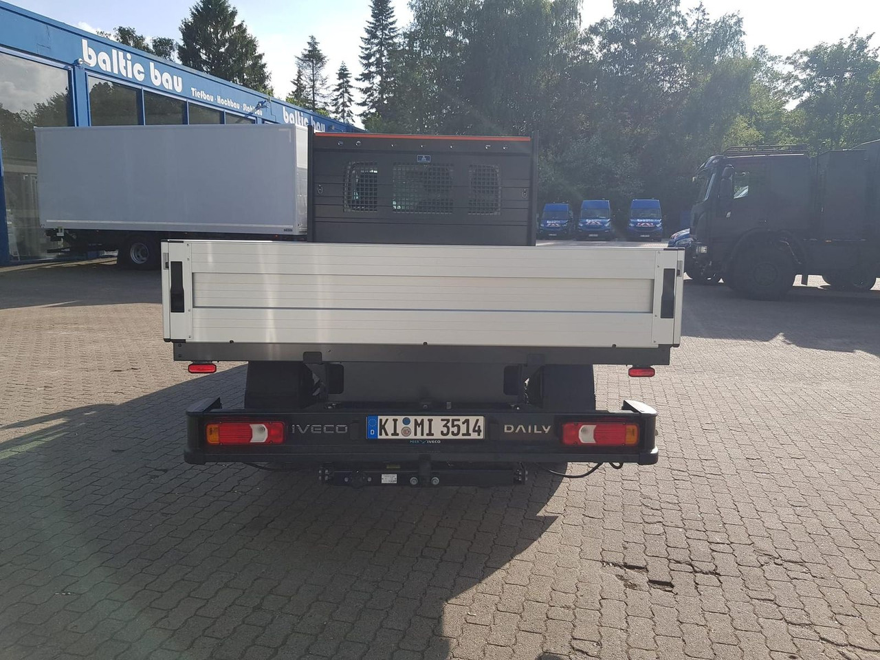 Iveco Daily 35S14HA8 Pritsche AHK 100 kW (136 PS),... - Малотоннажный бортовой грузовик: фото 4 Iveco Daily 35S14HA8 Pritsche AHK 100 kW (136 PS),... - Малотоннажный бортовой грузовик: фото 4
