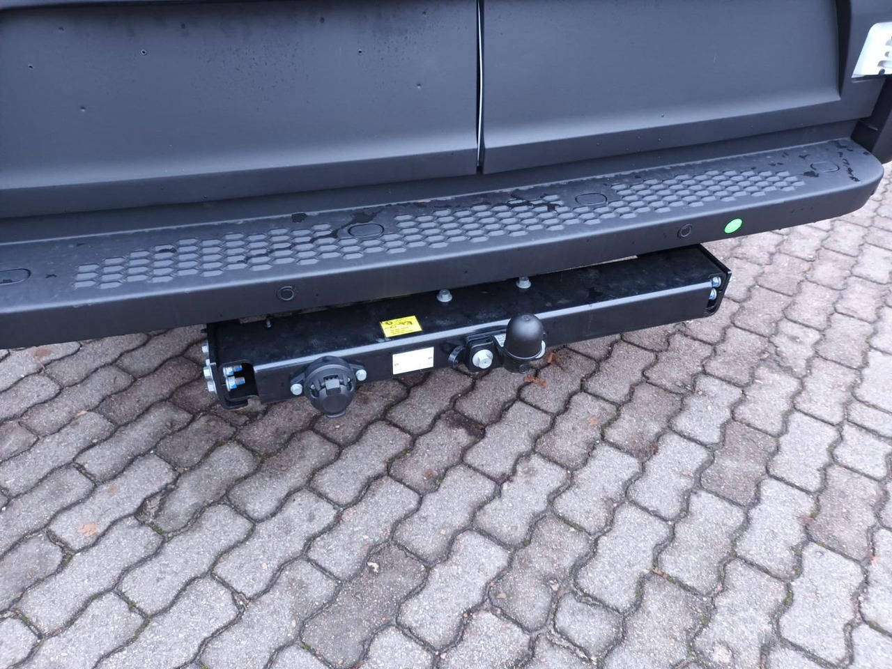 Iveco Daily 35S18HA8V 4100 KLIMA*AHK*RÜCKFAHRKAMERA... - Цельнометаллический фургон: фото 4 Iveco Daily 35S18HA8V 4100 KLIMA*AHK*RÜCKFAHRKAMERA... - Цельнометаллический фургон: фото 4