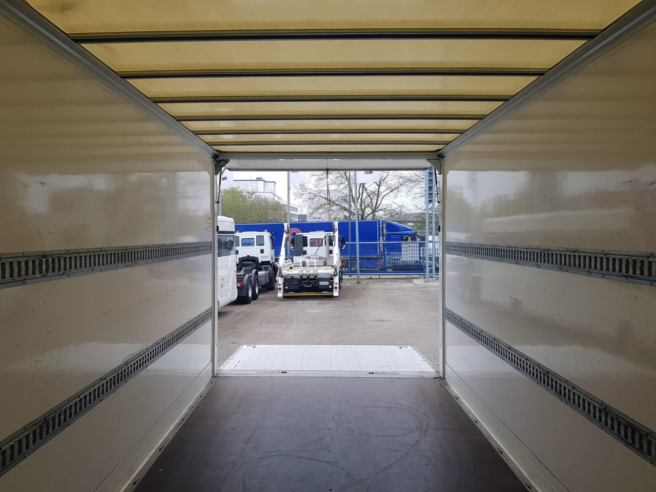 Фургон с закрытым кузовом Iveco Daily 70C18HA8/P Koffer, Luftfederung, Kamera...: фото 8