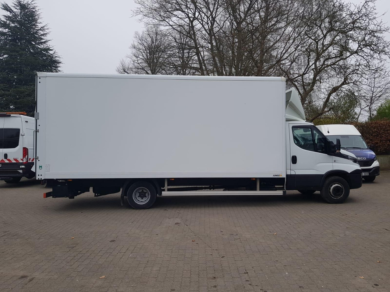 Фургон с закрытым кузовом Iveco Daily 70C18HA8/P Koffer, Luftfederung, Kamera...: фото 12