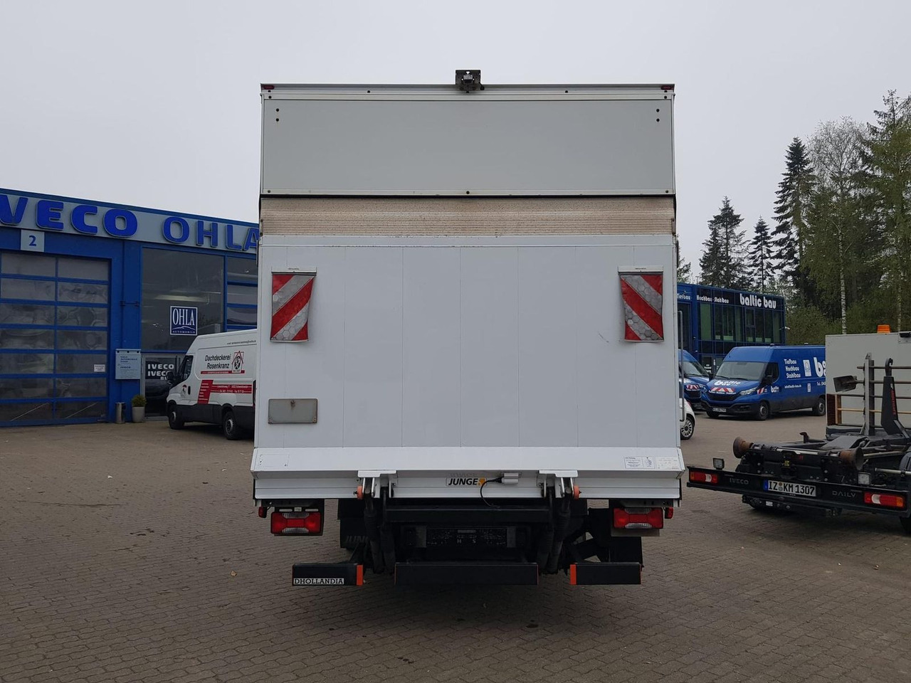 Iveco Daily 70C18HA8/P Koffer, Luftfederung, Kamera... - Фургон с закрытым кузовом: фото 5 Iveco Daily 70C18HA8/P Koffer, Luftfederung, Kamera... - Фургон с закрытым кузовом: фото 5