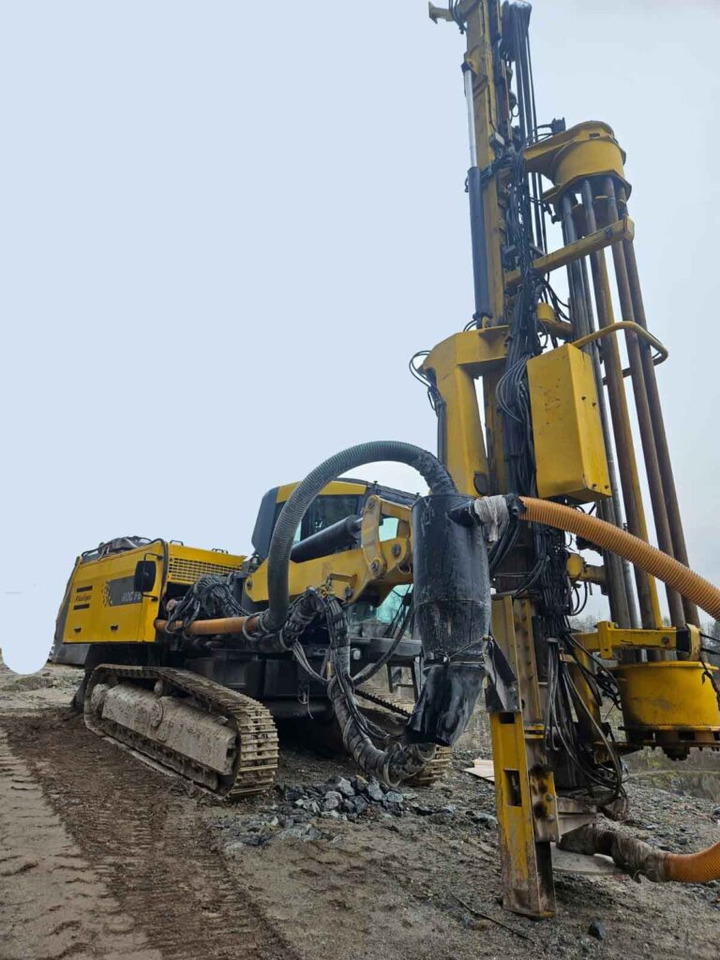 Atlas Copco ROC F6-34 – Blast hole drilling rig / Sprenglochbohrgerät - Буровая машина: фото 1 Atlas Copco ROC F6-34 – Blast hole drilling rig / Sprenglochbohrgerät - Буровая машина: фото 1