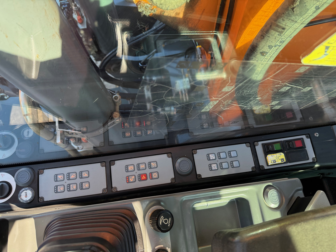Колёсный экскаватор Liebherr A914 Mobilbagger OQ65 Klima: фото 16