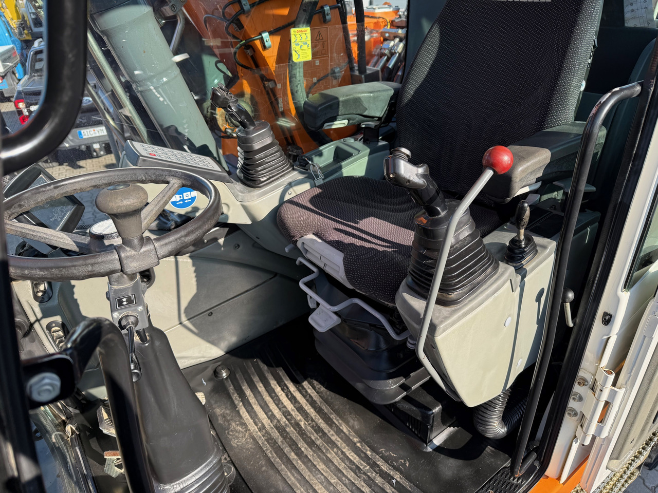 Колёсный экскаватор Liebherr A914 Mobilbagger OQ65 Klima: фото 14