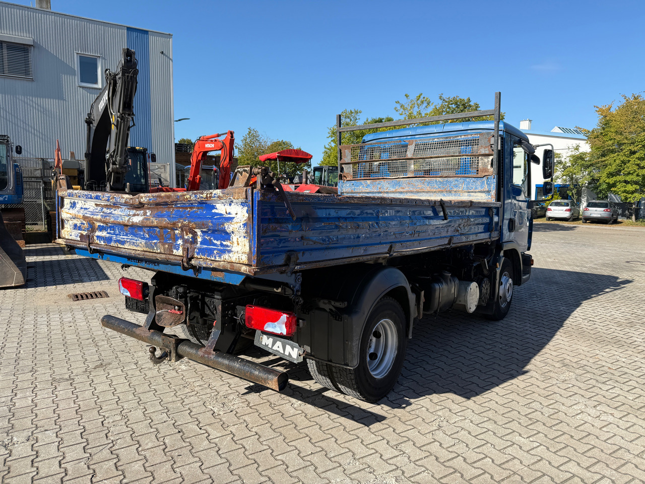 MAN TGL 8.180 3-Seiten-Kipper 2x AHK - Самосвал: фото 4 MAN TGL 8.180 3-Seiten-Kipper 2x AHK - Самосвал: фото 4