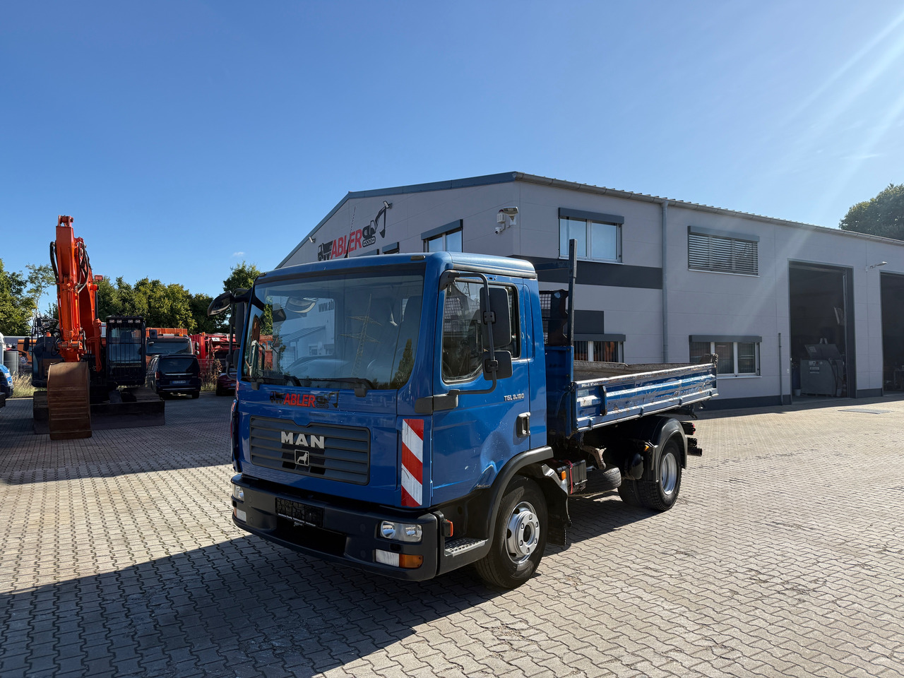 MAN TGL 8.180 3-Seiten-Kipper 2x AHK - Самосвал: фото 2 MAN TGL 8.180 3-Seiten-Kipper 2x AHK - Самосвал: фото 2