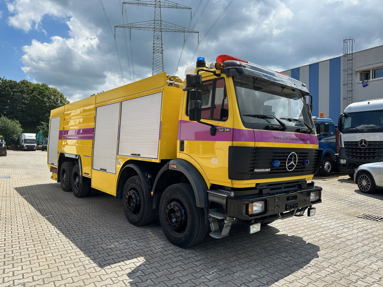 Mercedes-Benz 3238 SK Löschfahrzeug Rosenbauer Wasser + Schaum 66m Wurfweite - Пожарная машина: фото 3 Mercedes-Benz 3238 SK Löschfahrzeug Rosenbauer Wasser + Schaum 66m Wurfweite - Пожарная машина: фото 3