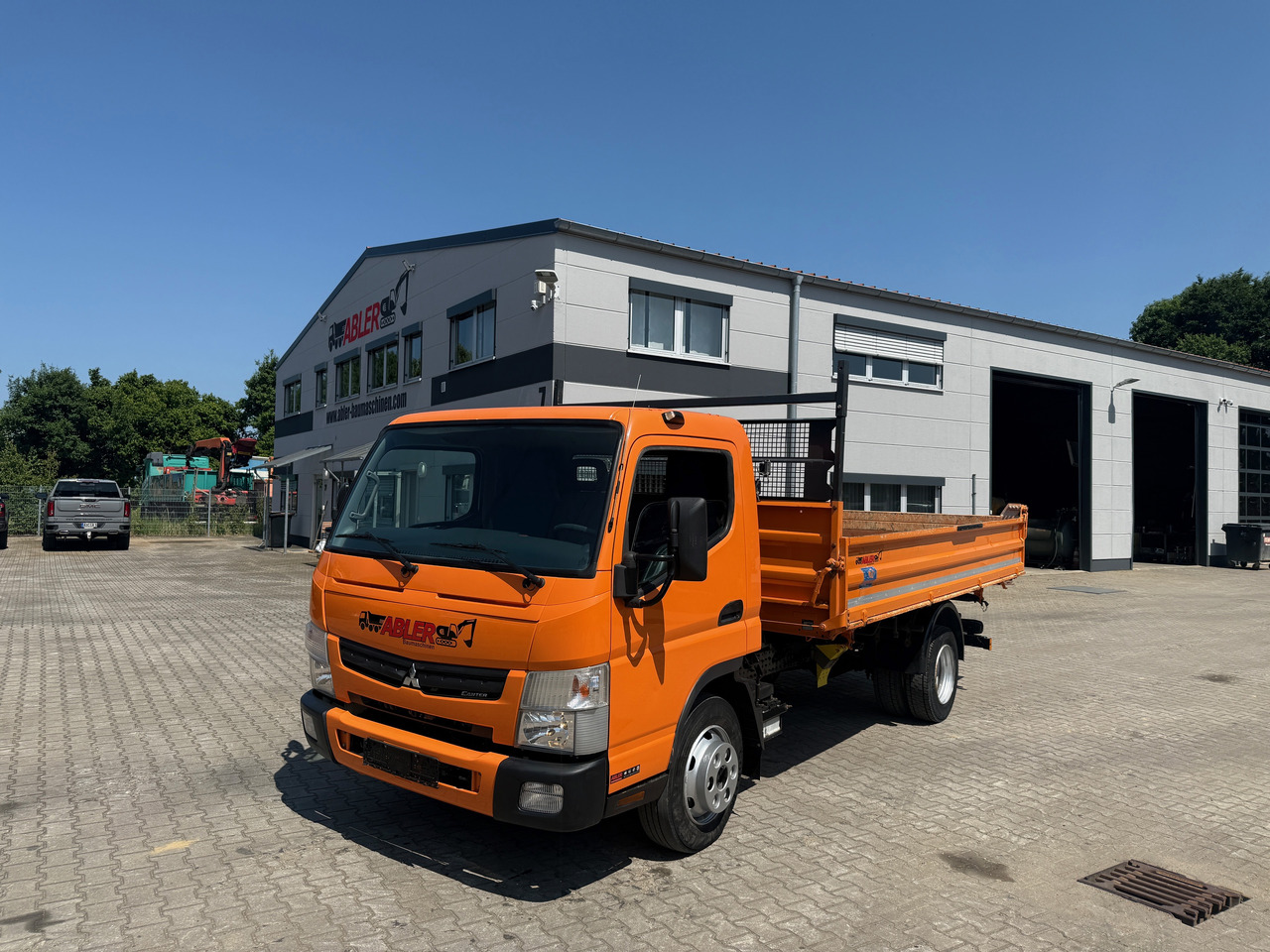 Mitsubishi Fuso Canter 3-Seiten-Kipper - Самосвал: фото 2 Mitsubishi Fuso Canter 3-Seiten-Kipper - Самосвал: фото 2