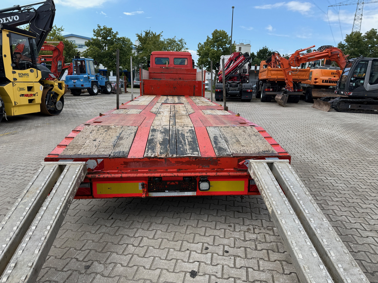 Schwarzmüller F-Serie Tieflader Nachlaufgelenkt ZS TOP - Низкорамный полуприцеп: фото 5 Schwarzmüller F-Serie Tieflader Nachlaufgelenkt ZS TOP - Низкорамный полуприцеп: фото 5