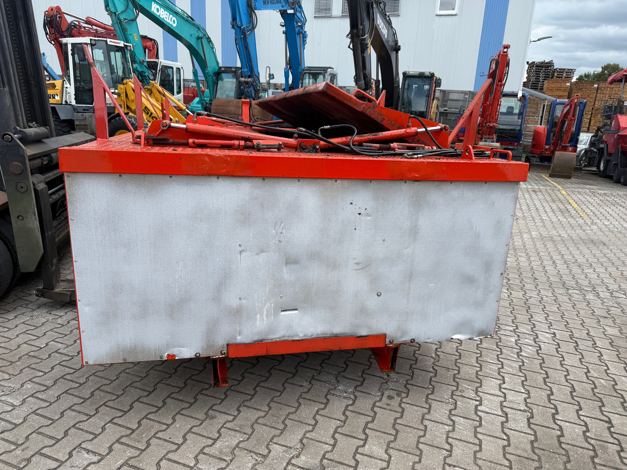 Graber ISOGRA Asphalt Thermo Container - Сменный кузов/ Контейнер, Асфальтоукладочная техника: фото 4 Graber ISOGRA Asphalt Thermo Container - Сменный кузов/ Контейнер, Асфальтоукладочная техника: фото 4