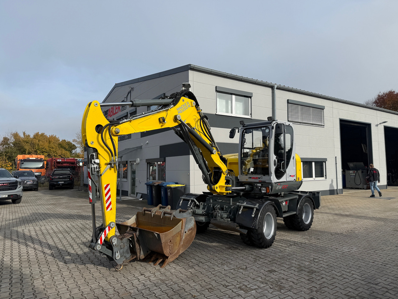 Wacker Neuson EW100 Mobilbagger Allradlenkung Powertilt VOLL - Экскаватор: фото 2 Wacker Neuson EW100 Mobilbagger Allradlenkung Powertilt VOLL - Экскаватор: фото 2