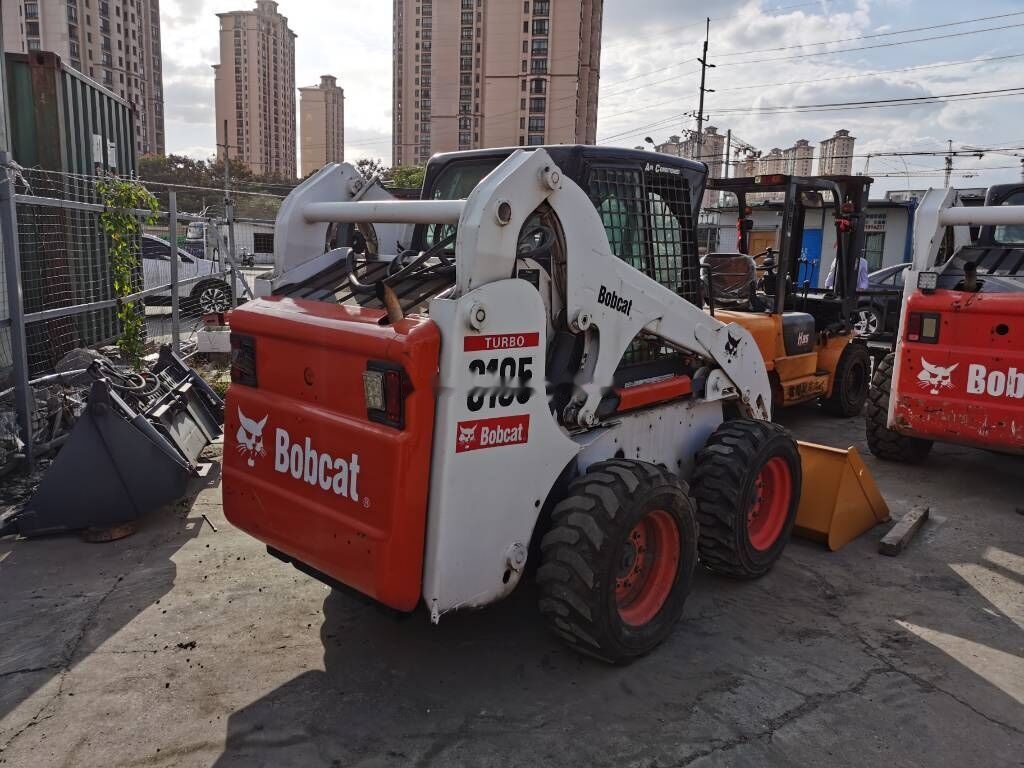 Мини-погрузчик с бортовым поворотом Bobcat S 185: фото 6